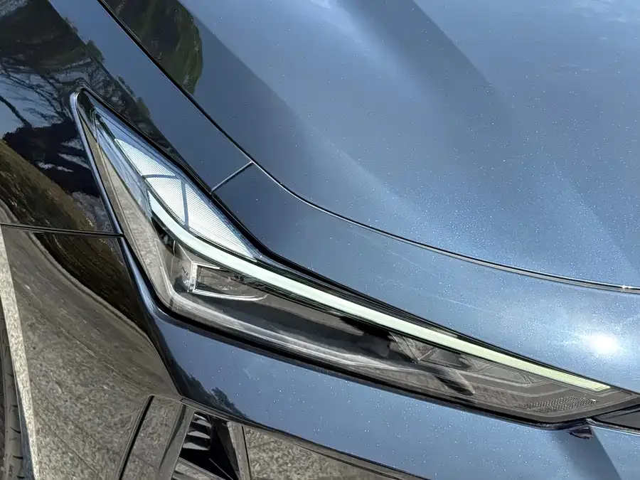Changan UNI-V Changan UNI-V 2024 1.5T premium model 2024 — миниатюра 2
