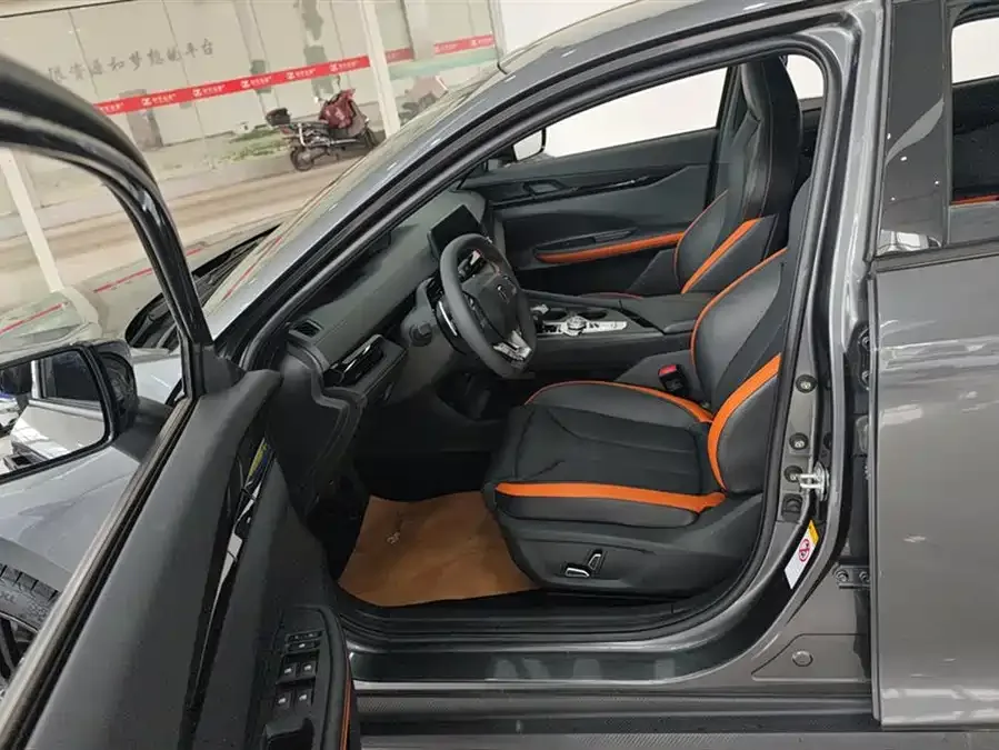 Changan UNI-V Changan UNI-V 2024 1.5T High Energy Edition 2024 — миниатюра 3
