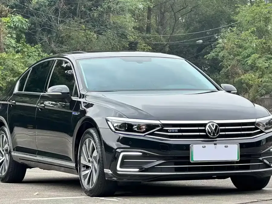 Volkswagen Magotan GTE plug-in hybrid Magotan GTE plug-in hybrid 2022 GTE luxury model 2024 — миниатюра 3