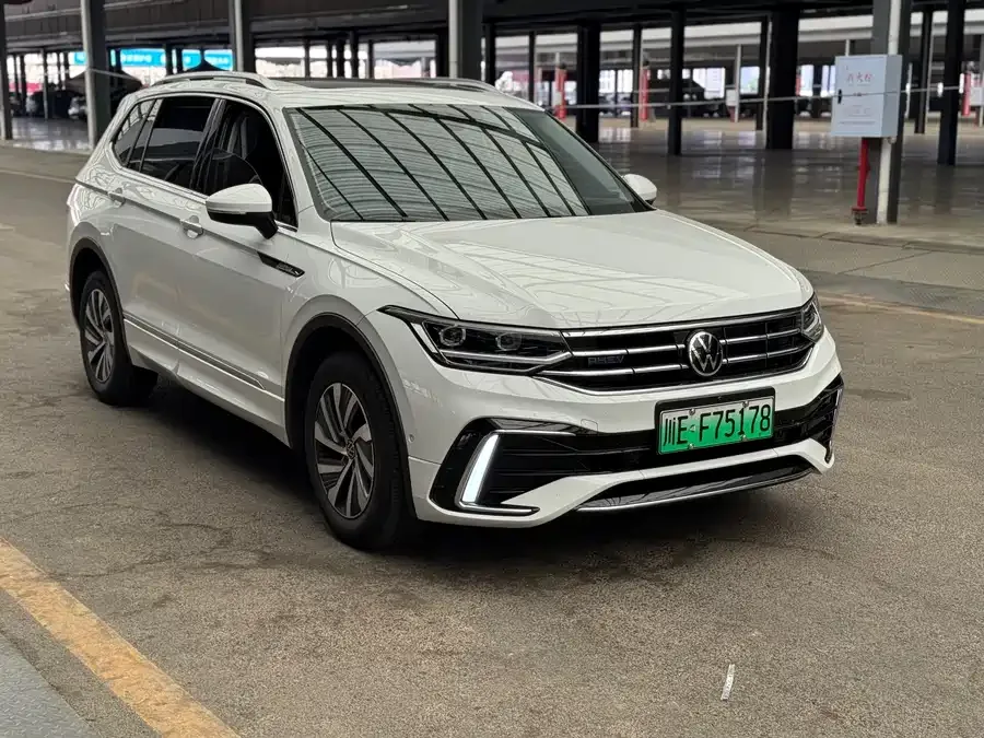 Volkswagen Tiguan L New Energy Tiguan L New Energy 2023 430PHEV Plug-in Hybrid Premium Edition 2023 — миниатюра 3