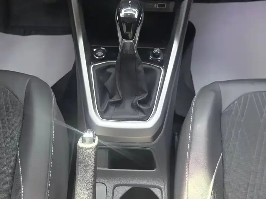 Volkswagen Tukai (T-Cross) 2022 Tukai 280TSI DSG Comfort Edition 2022 — миниатюра 5