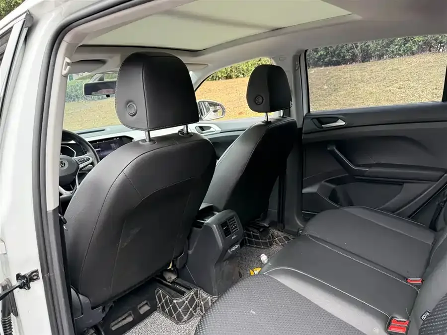 Volkswagen Tacqua Tanying 2021 1.5L automatic 30th anniversary commemorative edition 2022 — миниатюра 3