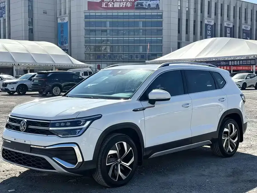 Volkswagen Tiguan (Tharu) Tuyue 2024 300TSI 2WD Full Moon Edition 2024 — миниатюра 3