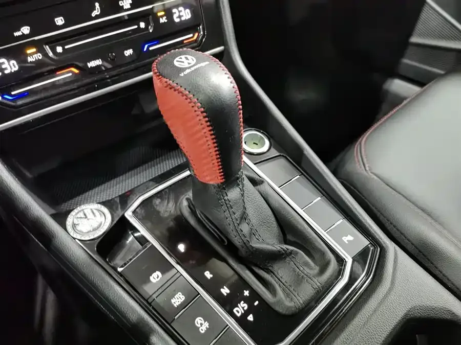 Volkswagen Lavida Lavida 2024 300TSI DSG Starry Sky Leading Edition 2024 — миниатюра 4
