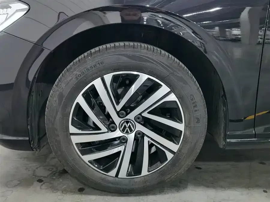 Volkswagen Lavida Lavida 2024 300TSI DSG Starry Sky Leading Edition 2024 — миниатюра 5