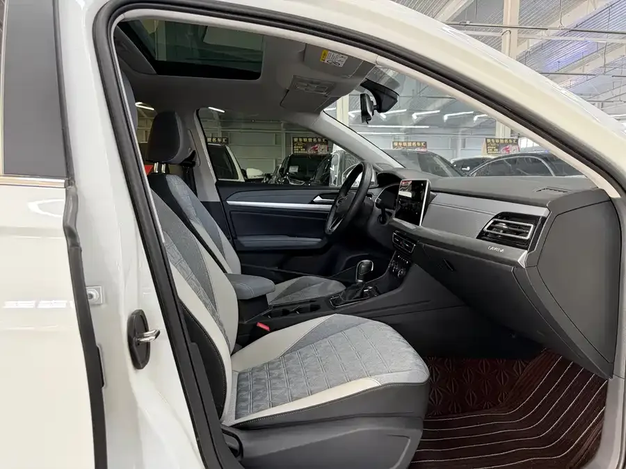 Volkswagen Lavida Lavida 2023 280TSI DSG Starry Sky Edition 2023 — миниатюра 5