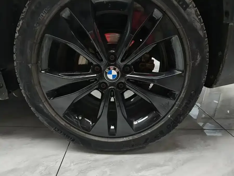 BMW X1 2021 sDrive20Li Fashion Edition 2022 — миниатюра 2