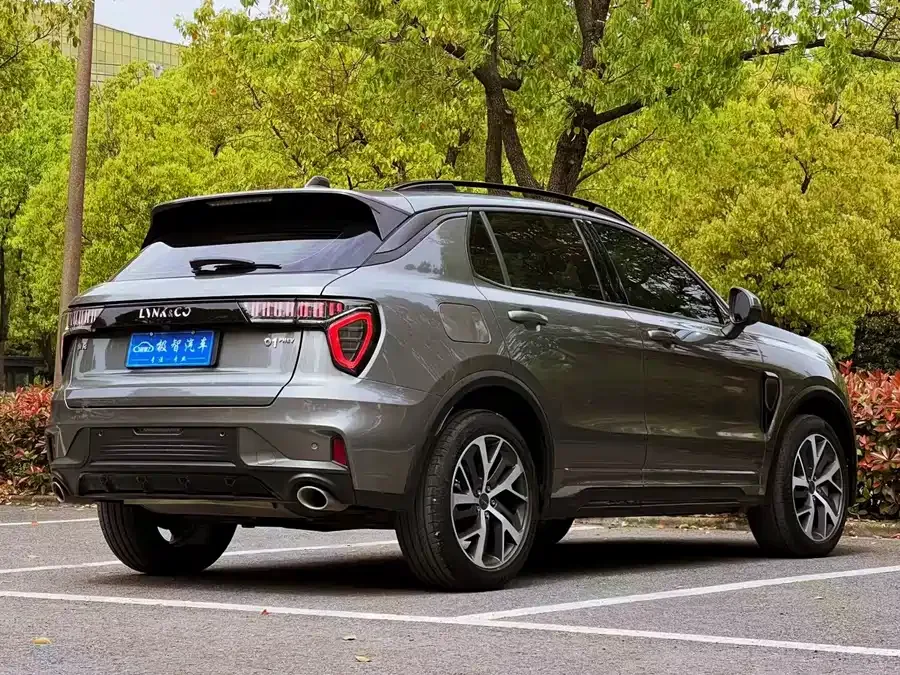 Lynk & Co 01 EM-P Lynk & Co 01 EM-P 2022 1.5TD PHEV Plus 2022 — миниатюра 2