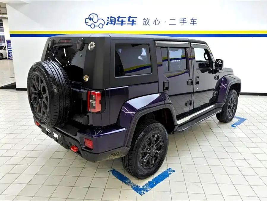BAIC BJ40 Beijing Off-road BJ40 2020 2.0T Automatic 4WD City Hunter Edition Supreme Edition 2022 — миниатюра 3