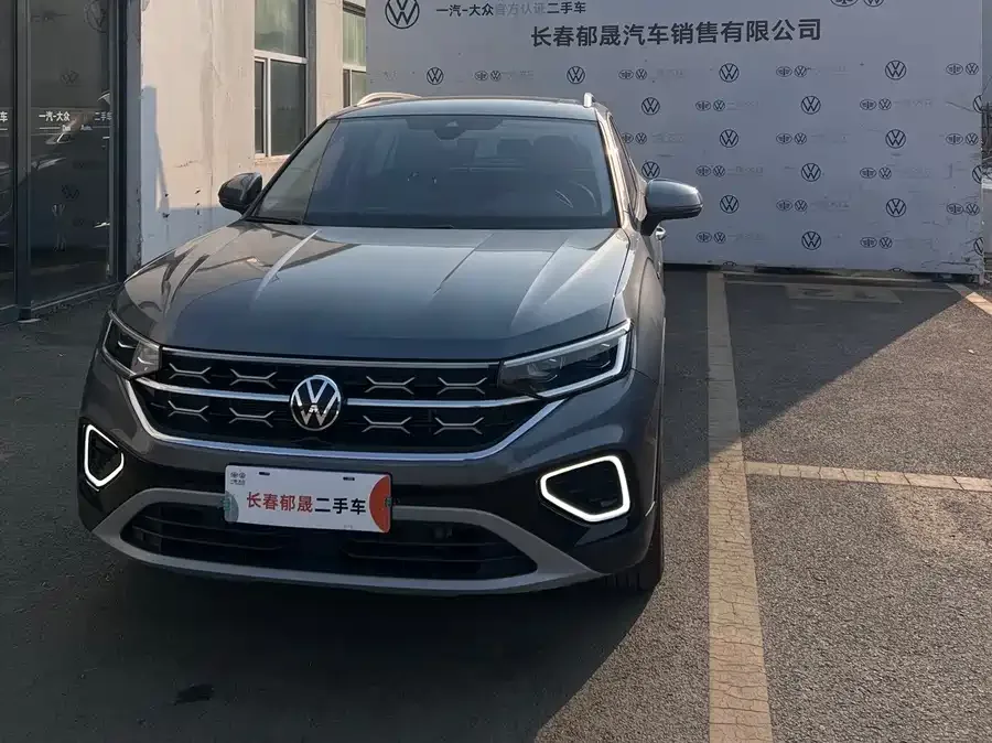 Volkswagen Tayron Tanyue 2023 330TSI 2WD Luxury Plus Advanced Edition 2024 — фото 1, купить с доставкой в Москву