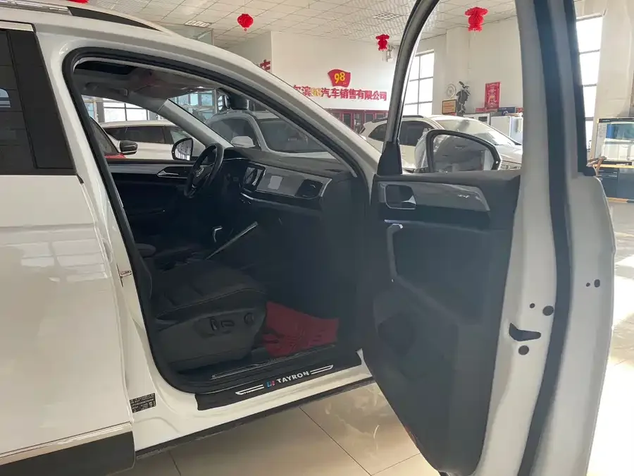 Volkswagen Tayron Tanyue 2022 280TSI 2WD Luxury Smart Edition 2022 — миниатюра 2
