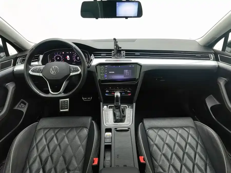 Volkswagen Magotan GTE plug-in hybrid Magotan GTE plug-in hybrid 2022 GTE Premium Edition 2023 — миниатюра 2