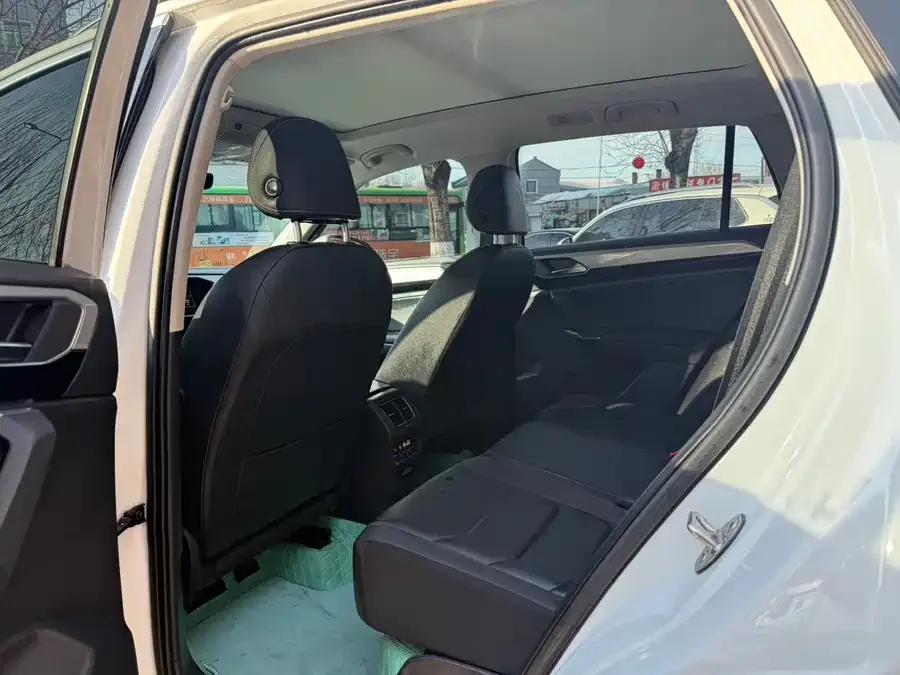 Volkswagen Tayron Tanyue 2022 280TSI 2WD Luxury Smart Edition 2022 — миниатюра 2