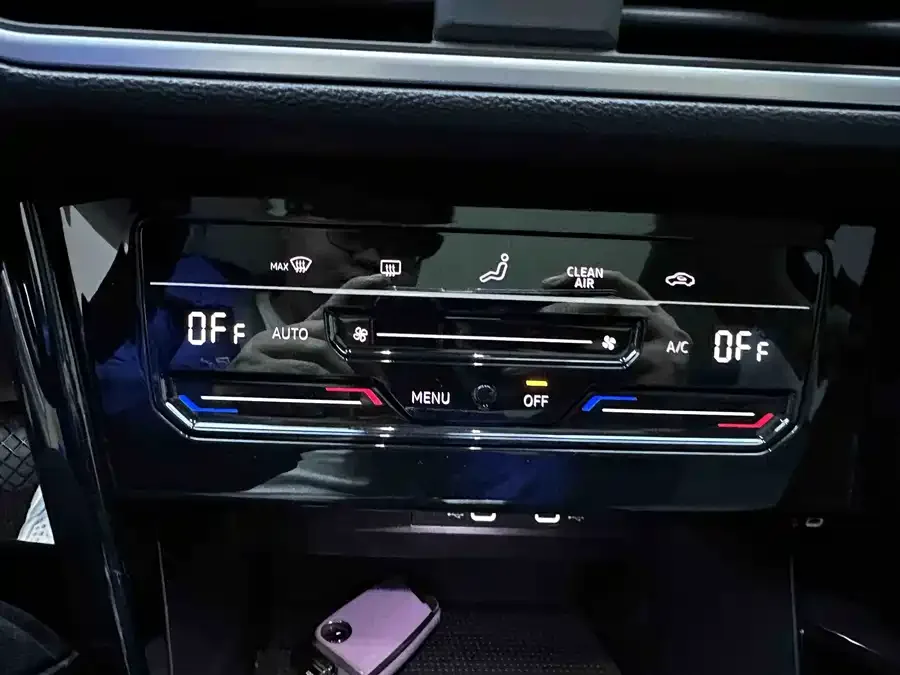 Volkswagen Tayron Tanyue 2023 280TSI 2WD Luxury Plus Advanced Edition 2022 — миниатюра 5