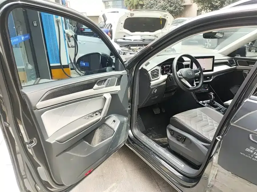 Volkswagen Tayron Tanyue 2023 280TSI 2WD Luxury Plus Advanced Edition 2022 — миниатюра 2