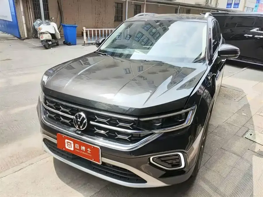 Volkswagen Tayron Tanyue 2023 280TSI 2WD Luxury Plus Advanced Edition 2022 — фото 1, купить с доставкой в Москву