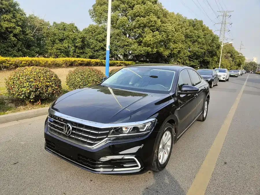 Volkswagen Passat New Energy Passat New Energy 2022 430PHEV Hybrid Business Edition 2022 — фото 1, купить с доставкой в Москву