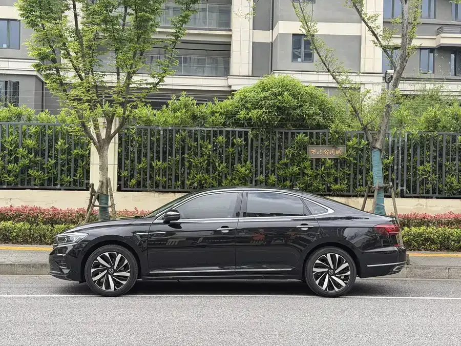 Volkswagen Passat Passat 2025 Outstanding Model 380TSI Longteng Edition 2025 — миниатюра 3