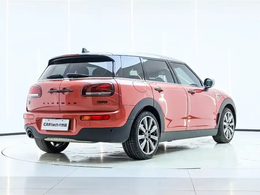 MINI CLUBMAN MINI CLUBMAN 2022 facelift 1.5T COOPER Connoisseur 2022 — миниатюра 2