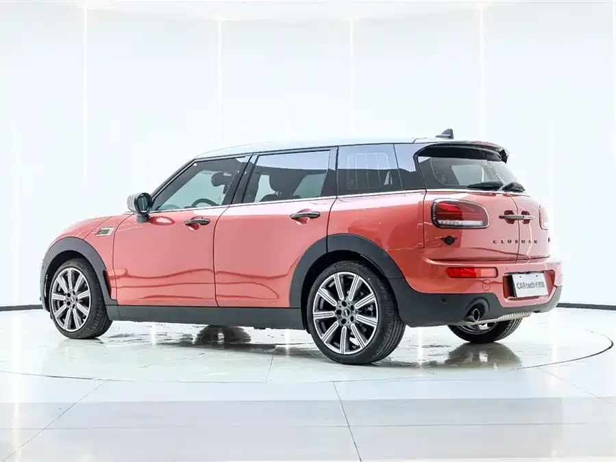 MINI CLUBMAN MINI CLUBMAN 2022 facelift 1.5T COOPER Connoisseur 2022 — миниатюра 4