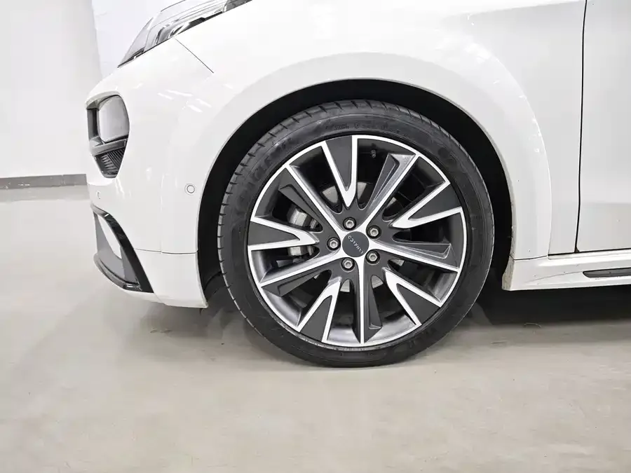 Lynk & Co 02 Hatchback Lynk & Co 02 Hatchback 2022 2.0TD Pro 2022 — миниатюра 4