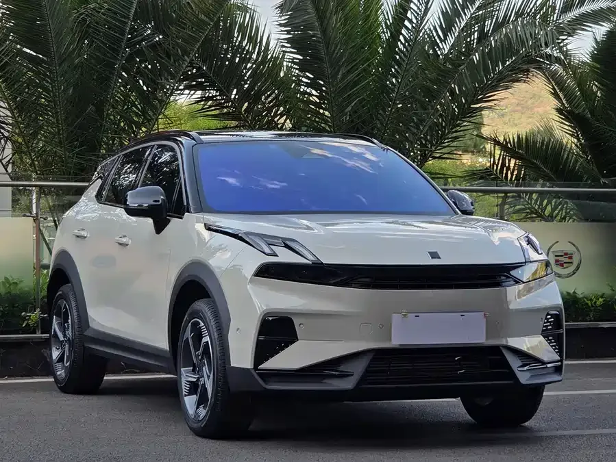 Lynk & Co 06 Lynk & Co 06 2025 Renew 1.5T Halo 2025 — миниатюра 3