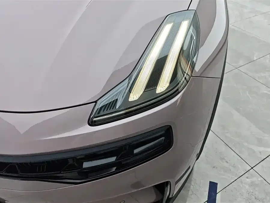 Lynk & Co 06 Lynk & Co 06 2023 Remix 1.5T Shero 2023 — миниатюра 2