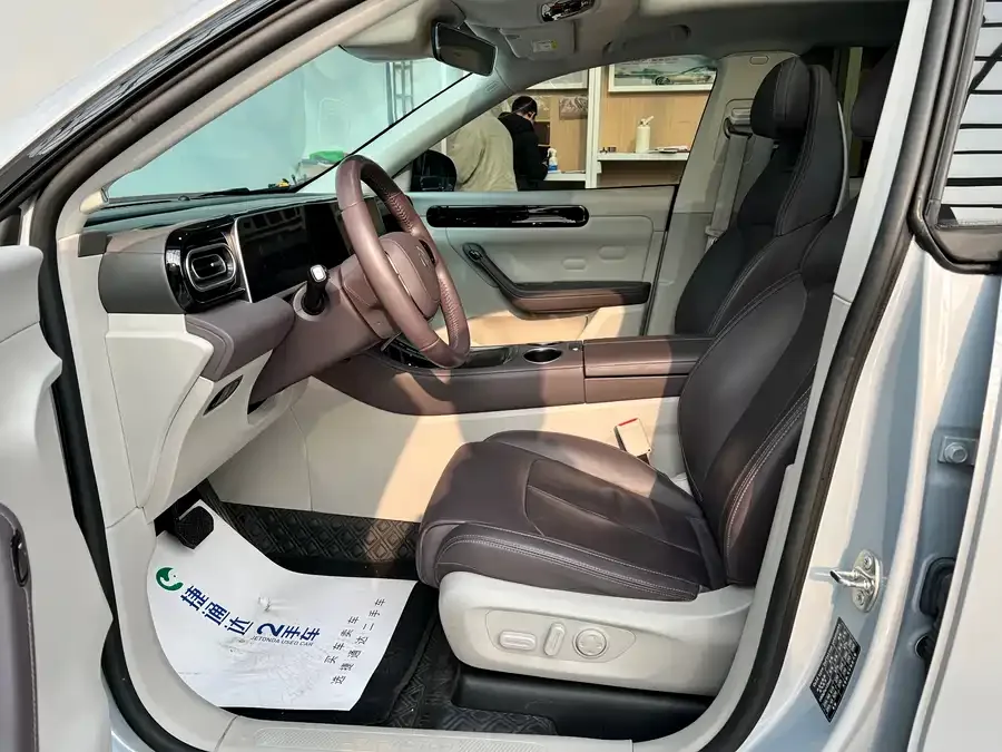 Leapmotor C11 Leapmotor C11 2023 Extended Range 180 Comfort Edition 2024 — миниатюра 5
