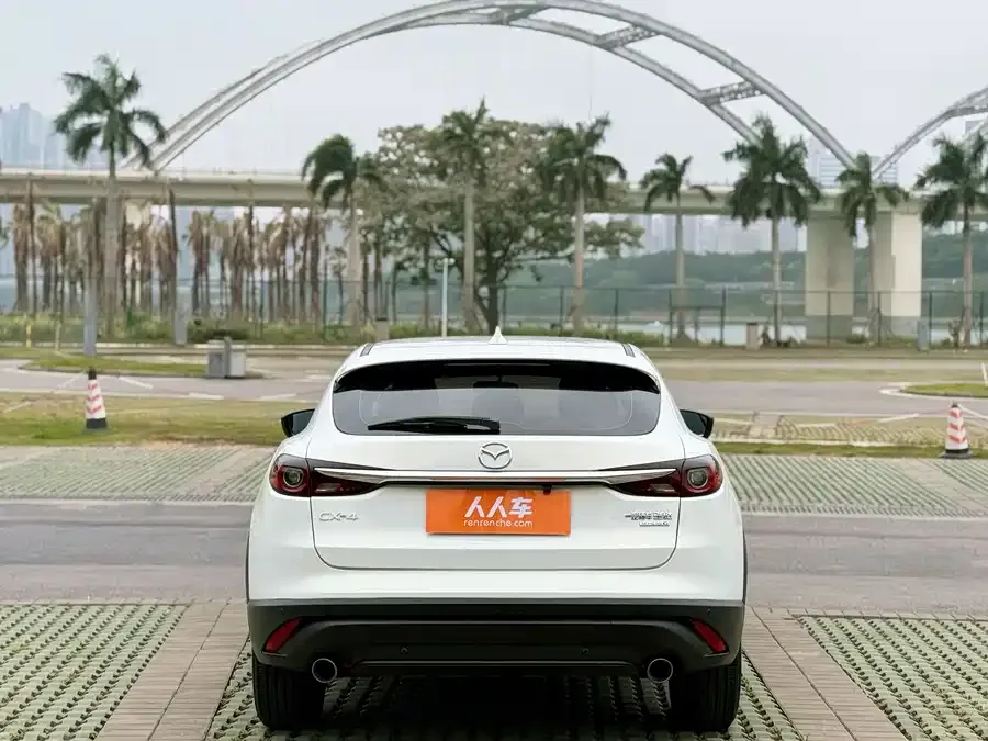 Mazda CX-4 2021 2.0L Automatic 2WD Blue Sky Vitality Edition 2022 — миниатюра 2