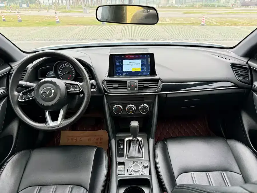 Mazda CX-4 2021 2.0L Automatic 2WD Blue Sky Vitality Edition 2022 — миниатюра 3