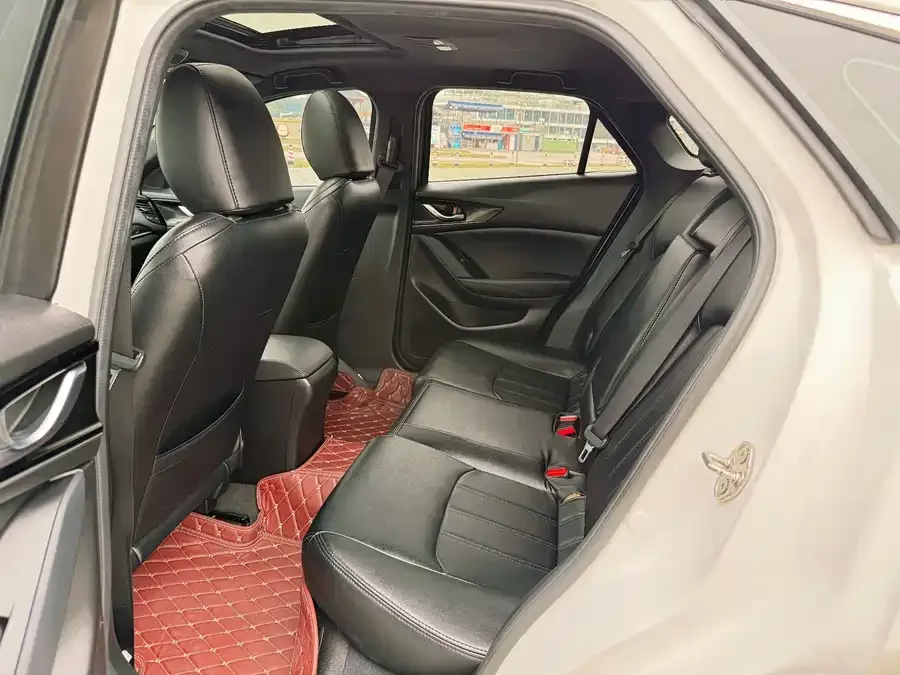 Mazda CX-4 2021 2.0L Automatic 2WD Blue Sky Vitality Edition 2022 — миниатюра 4