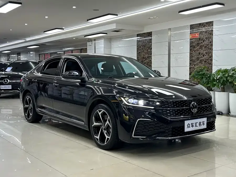 Volkswagen Passat Passat 2024 330TSI Star Elite Edition 2024 — миниатюра 3