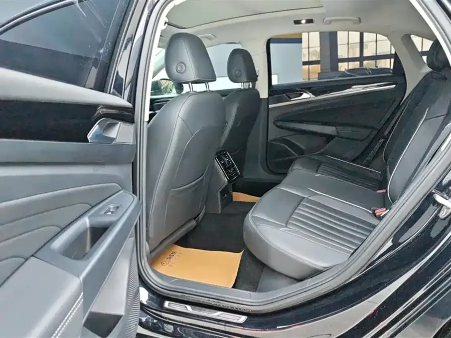 Volkswagen Passat Passat 2022 330TSI Elite Edition 2022 — миниатюра 5