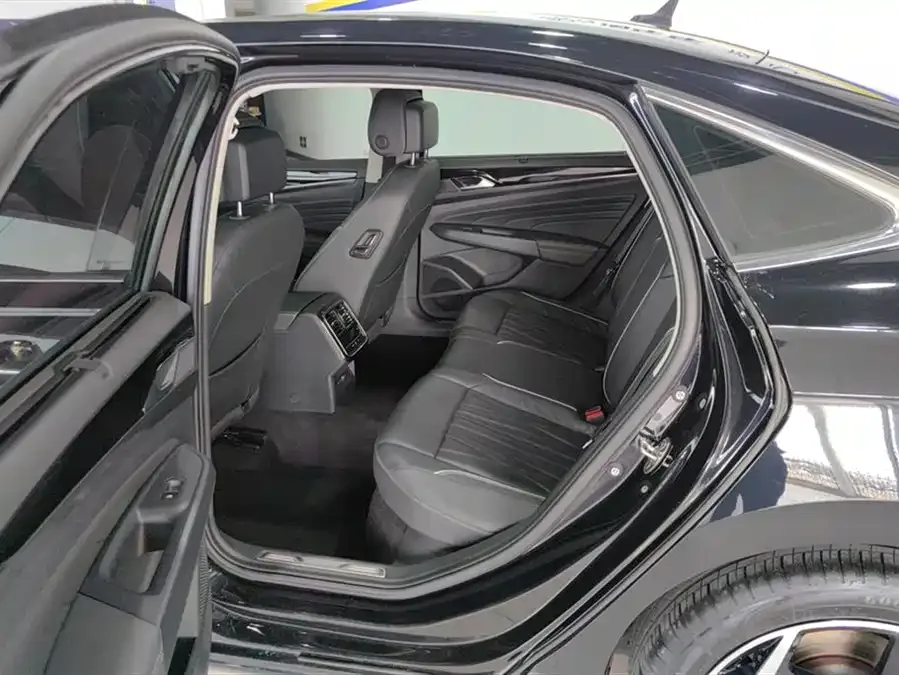 Volkswagen Passat Passat 2023 facelift 330TSI Starry Sky Deluxe Edition 2023 — миниатюра 5