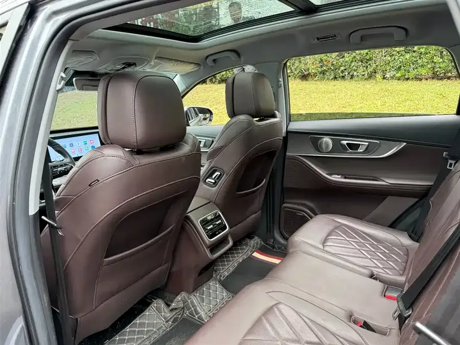 Chery Tiggo 8 PRO Tiggo 8 PRO 2024 Champion Edition 390T 2WD Peak Edition 7 seats 2023 — миниатюра 3