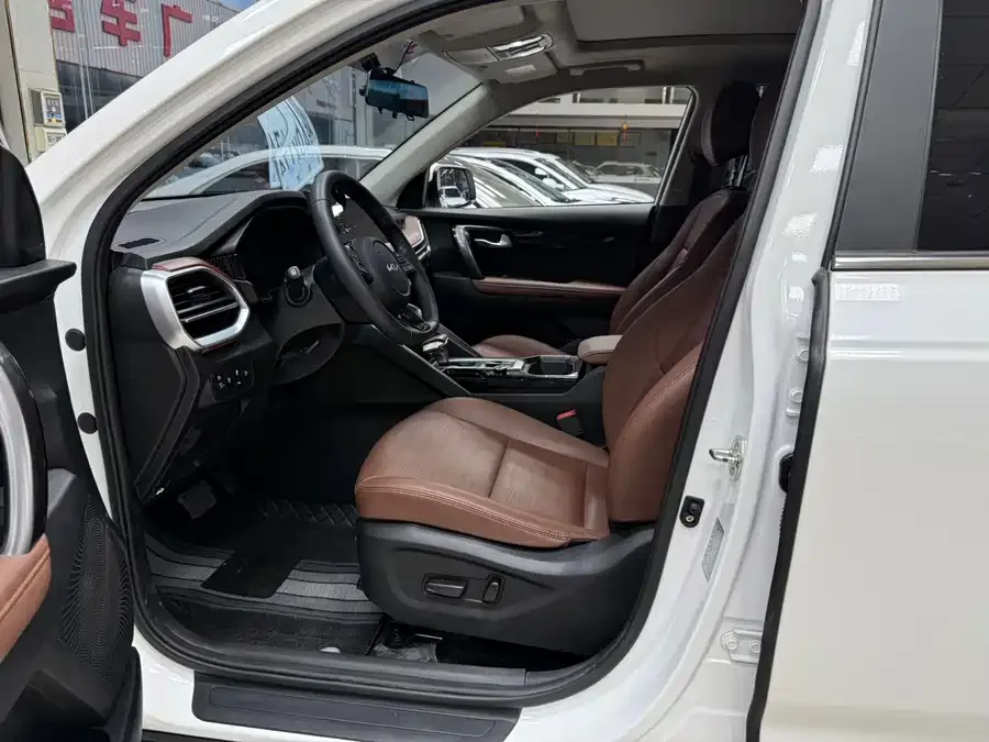 Kia Sportage Smart Run 2021 Ace 2.0L Wonderful Edition 2023 — миниатюра 4