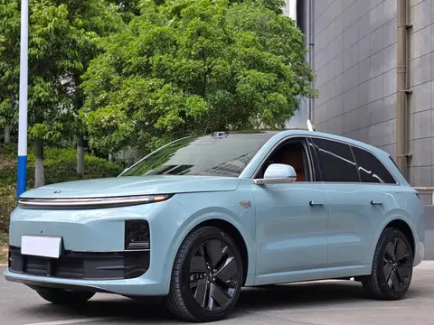 Li Xiang L6 2025 купить в Москве