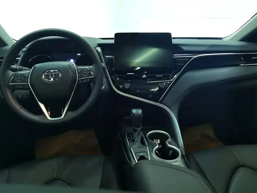 Toyota Camry Camry 2023 2.0G Deluxe Edition 2023 — миниатюра 5