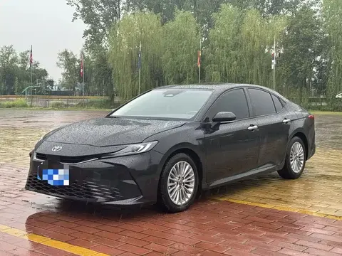 Toyota Camry 2025 купить в Москве