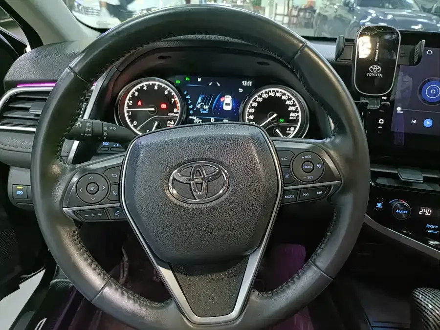Toyota Camry Camry 2023 2.0G Deluxe Edition 2024 — миниатюра 4
