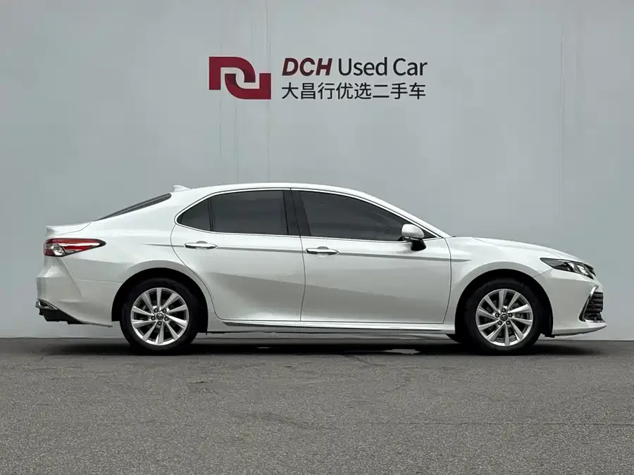 Toyota Camry Camry 2023 2.0G Deluxe Edition 2023 — миниатюра 3