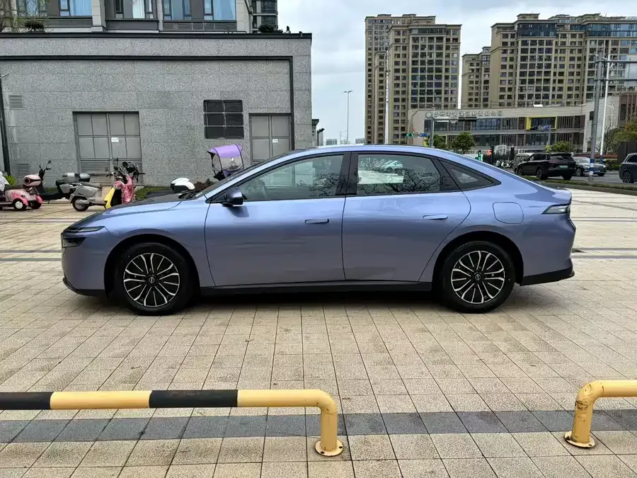 Nissan N6 Nissan N6 2026 180 Max 2025 — миниатюра 3