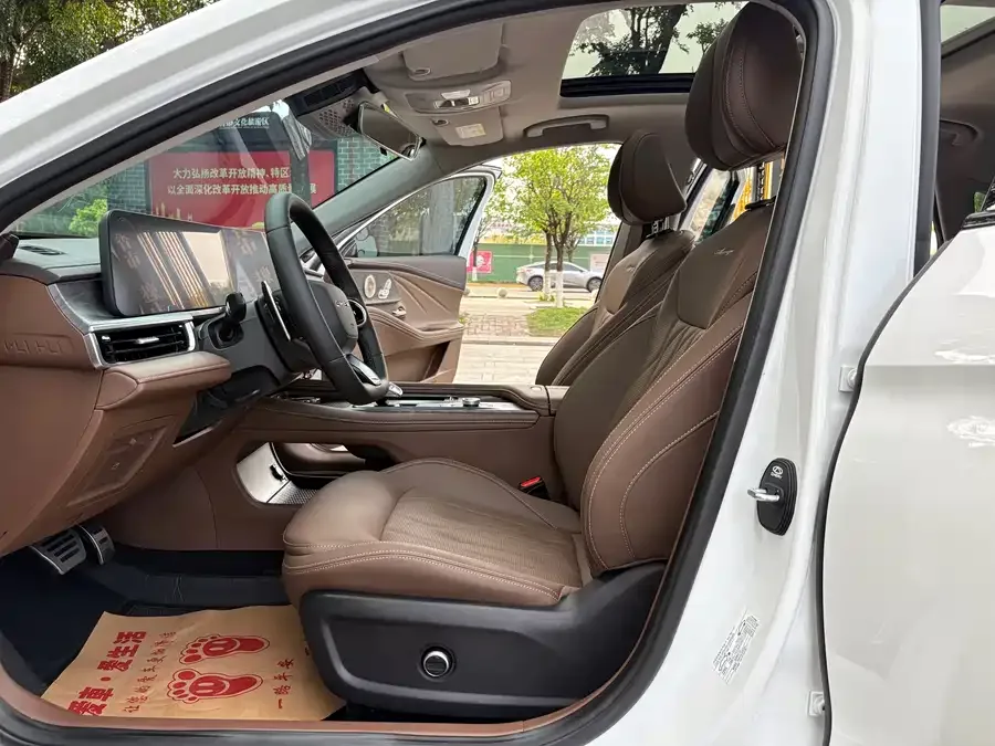 Chery Arrizo 8 Arrizo 8 2023 High Energy Edition 2.0T DCT 2023 — миниатюра 2