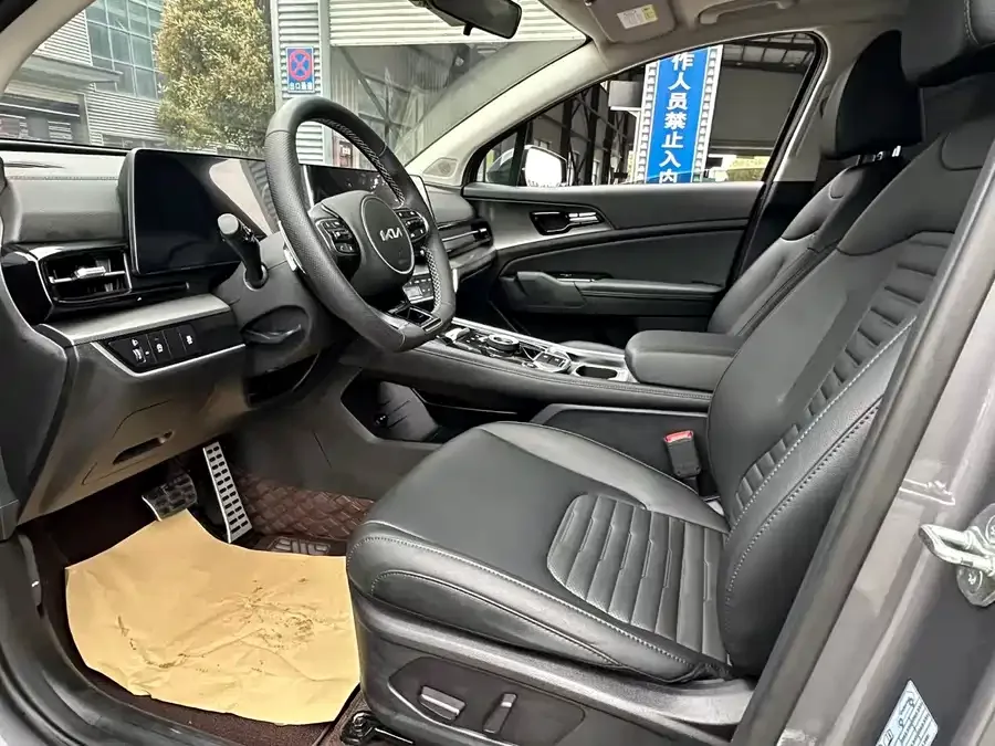 Kia Lion Platinum 2023 Lion Bo Tuojie 2.0T 2WD Premium Edition 2023 — миниатюра 4
