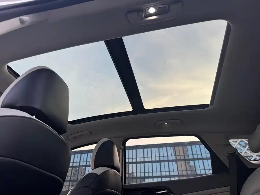 Kia Lion Platinum 2023 Lion Bo Tuojie 1.5T 2WD Premium Edition 2024 — миниатюра 5