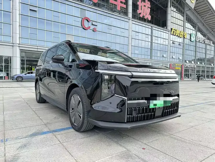 Maxus Dajia 7 Dajia 7 2024 Super Hybrid Ultra-Long Range Flagship Edition 2024 — миниатюра 3