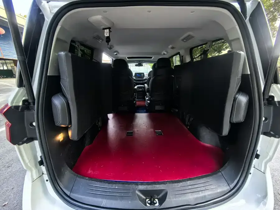 Maxus G20 2021 facelift PLUS 2.0T gasoline automatic luxury version 2022 — миниатюра 3