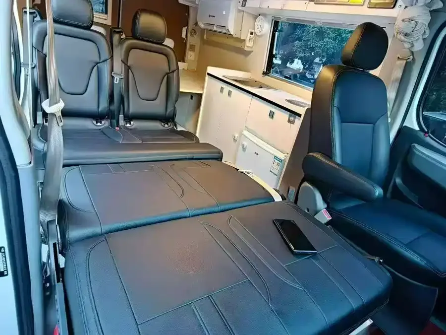 Maxus SAIC MAXUS V80 RV SAIC MAXUS V80 RV 2022 2.0T Traveler RVLIFE Camping Edition 2022 — миниатюра 2