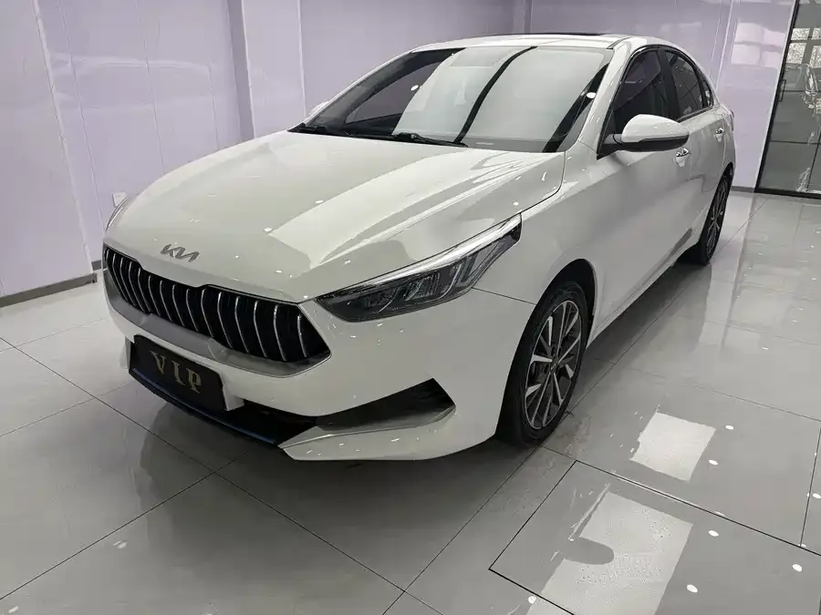 Kia K3 2021 1.5L CVT Fashion Edition 2022 — фото 1, купить с доставкой в Москву
