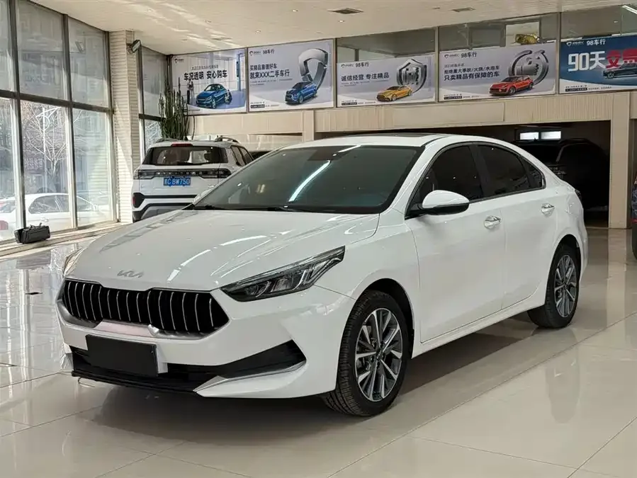Kia K3 2021 1.5L CVT Fashion Edition 2022 — фото 1, купить с доставкой в Москву